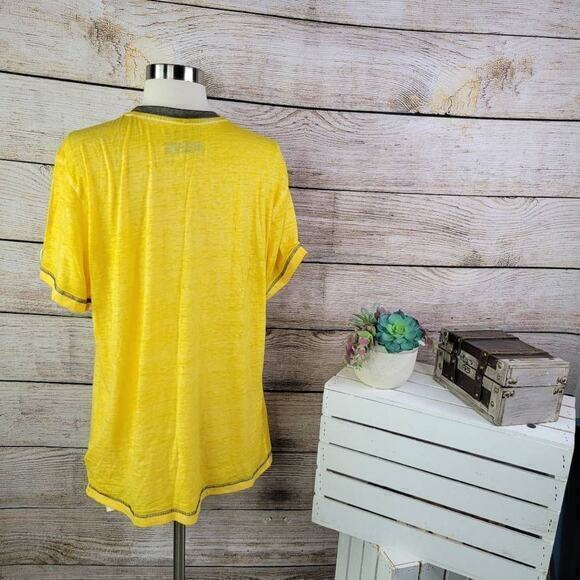 Disney Pixar Backstage Yellow Woody Toy‎ Story T-Shirt Size Medium - Picture 4 of 8